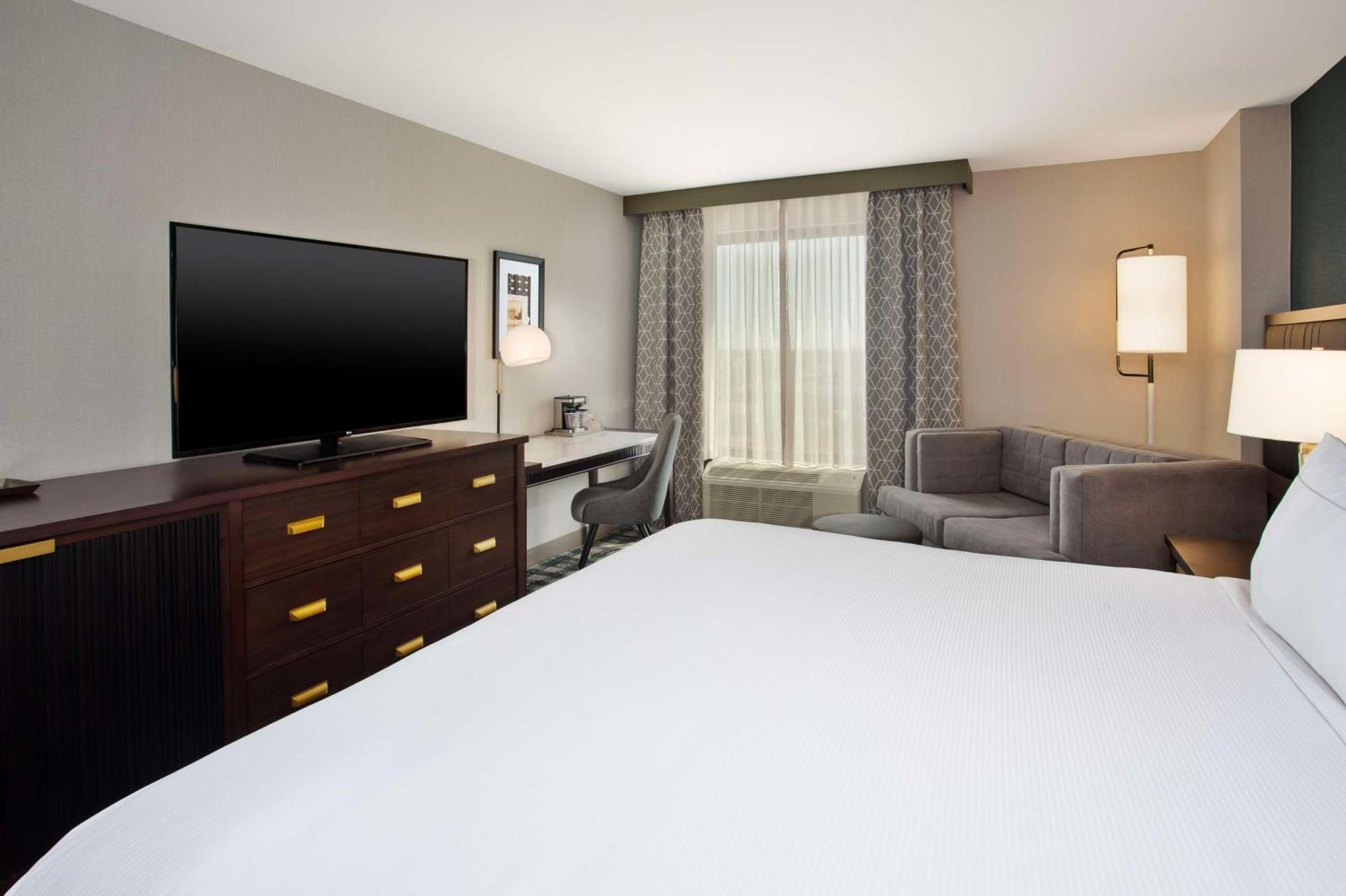 Doubletree By Hilton Lansing Hotel Kültér fotó