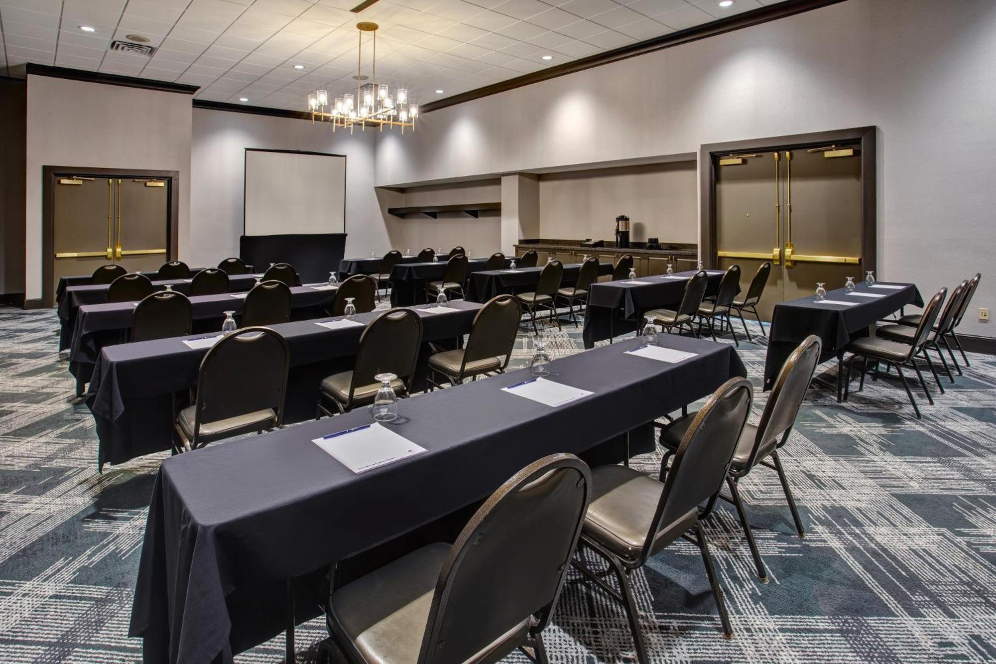 Doubletree By Hilton Lansing Hotel Kültér fotó