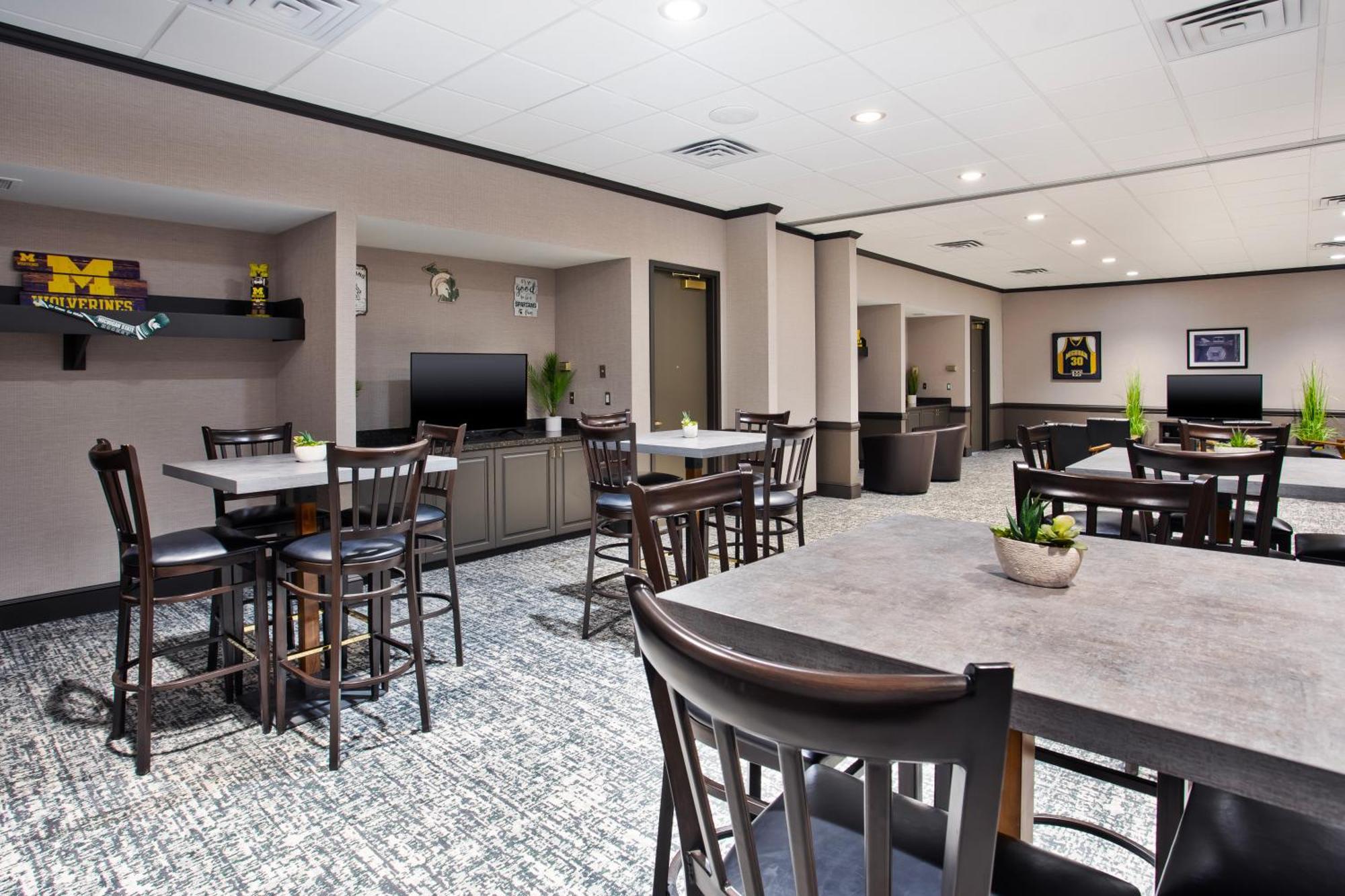 Doubletree By Hilton Lansing Hotel Kültér fotó