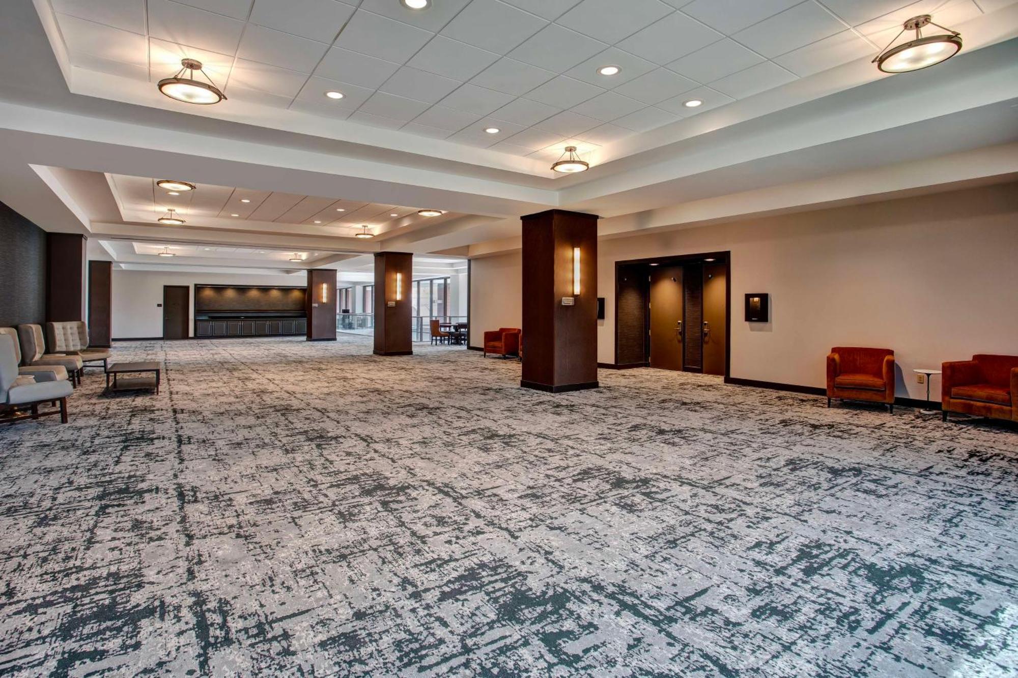 Doubletree By Hilton Lansing Hotel Kültér fotó